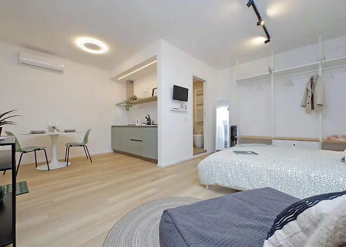 Charm Apartment San Giovanni